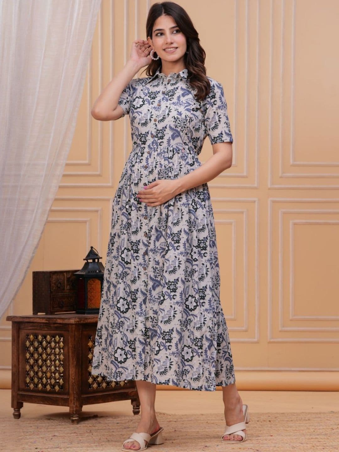 Machla Women Grey Kurtas - view 1