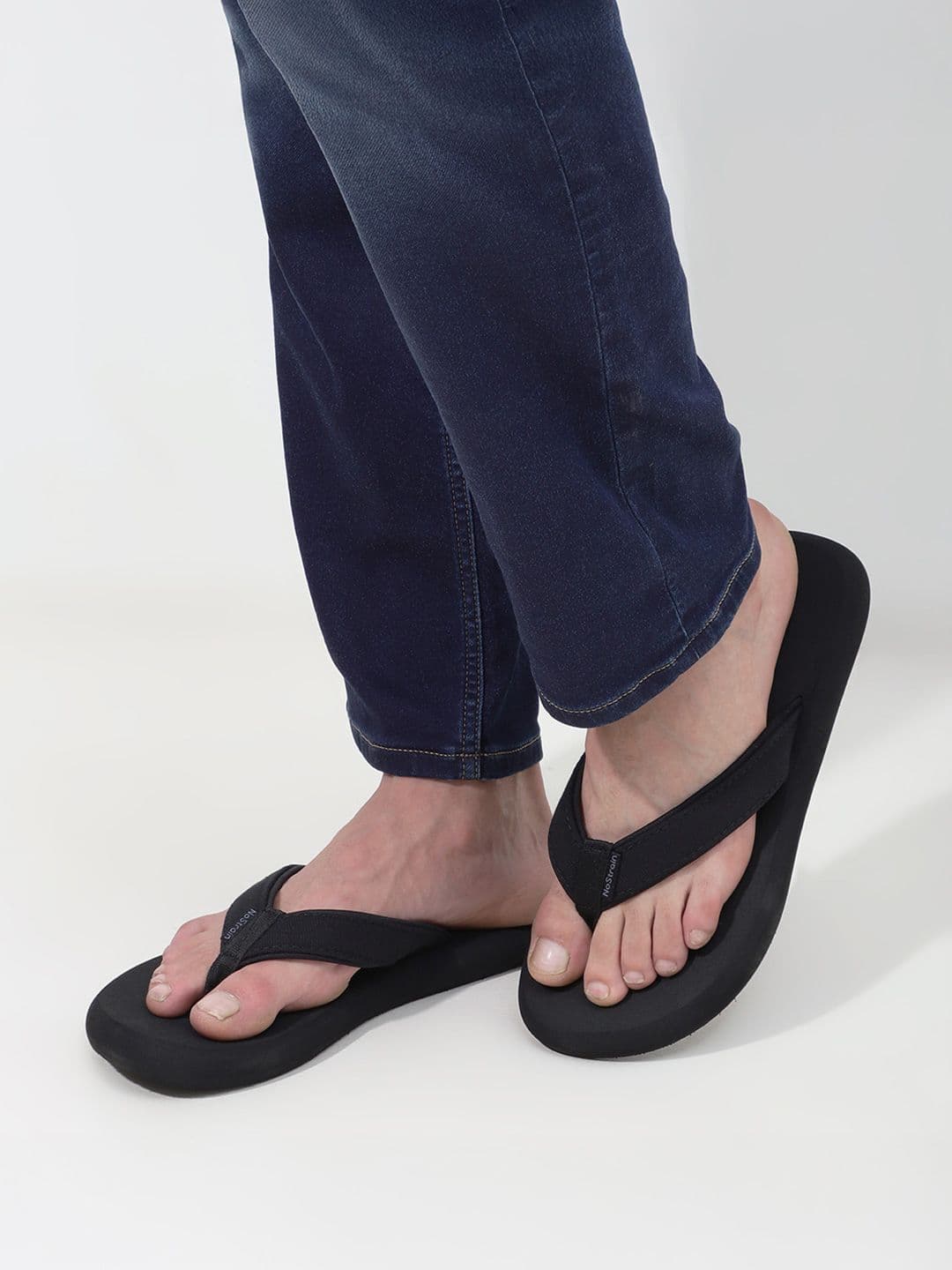 NoStrain Men Fabric Thong Flip-Flops - view 1
