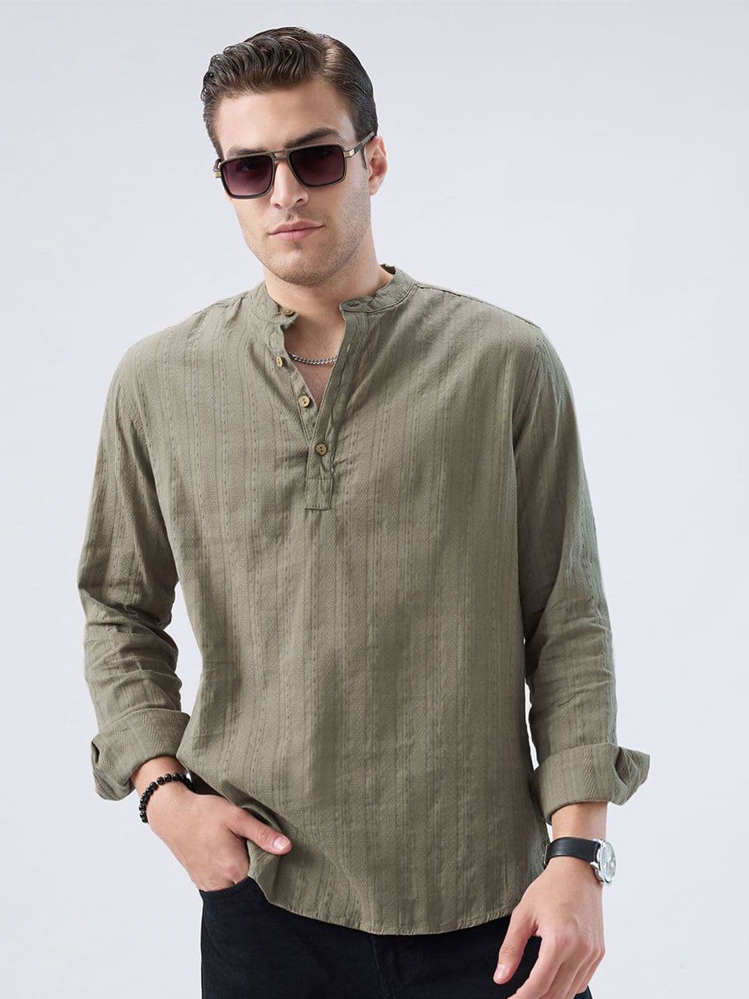 VASTRADO Men Striped Mandarin Collar Straight Kurta - view 1
