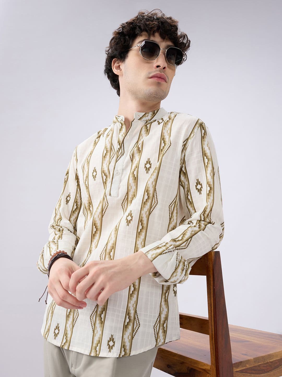 VASTRADO Men Printed Olive Zigstone Ethno Ladderline Kurta - view 1