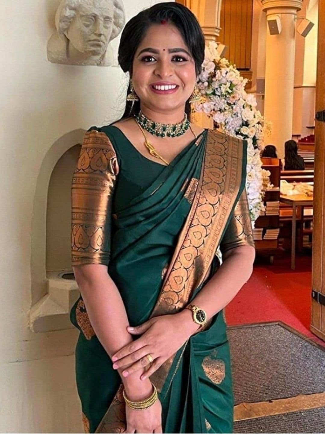 AVANTIKA FASHION Paisley Woven Design Zari Kanjeevaram Saree With Blouse Piece - view 1