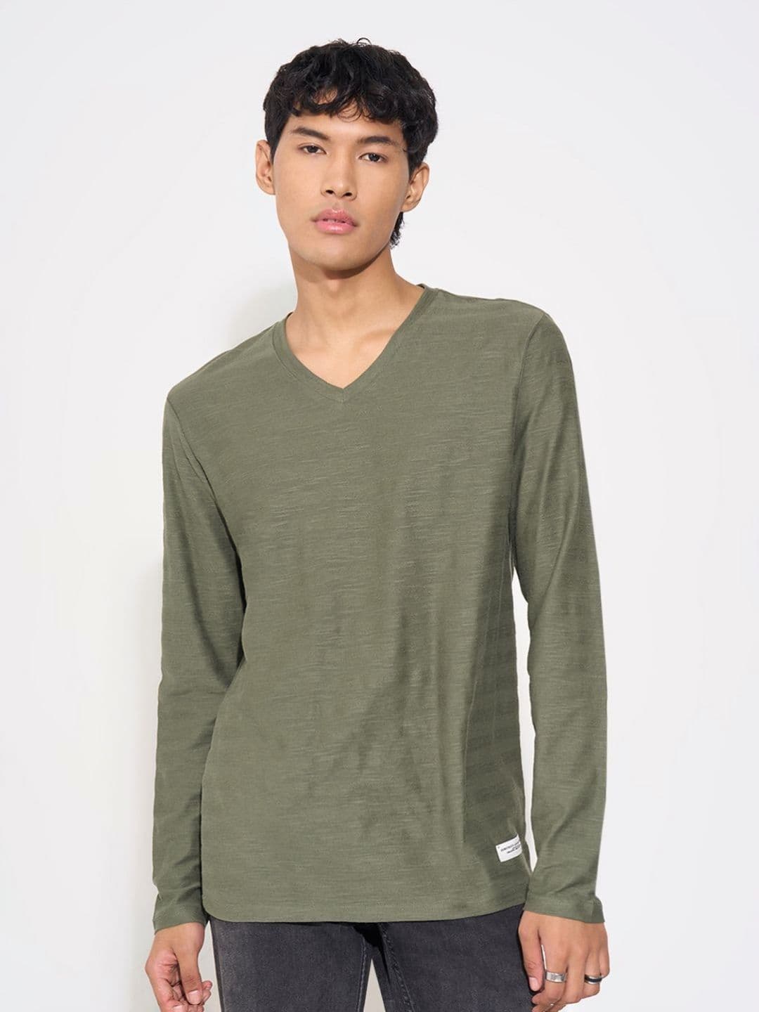 People Green Self Design V-Neck Long Sleeves Slim Fit Pure Cotton T-shirt - view 1