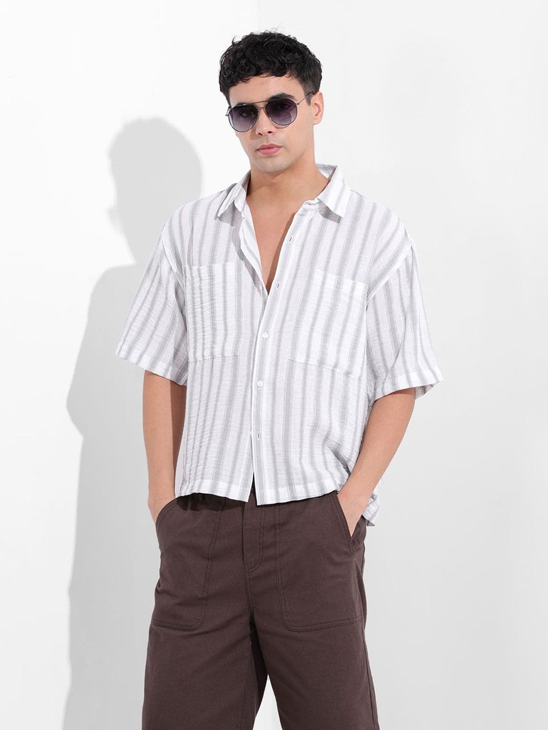 The Indian Garage Co Men Oversized Fit Vertical Striped Spread Collar Casual Shirt - view 1