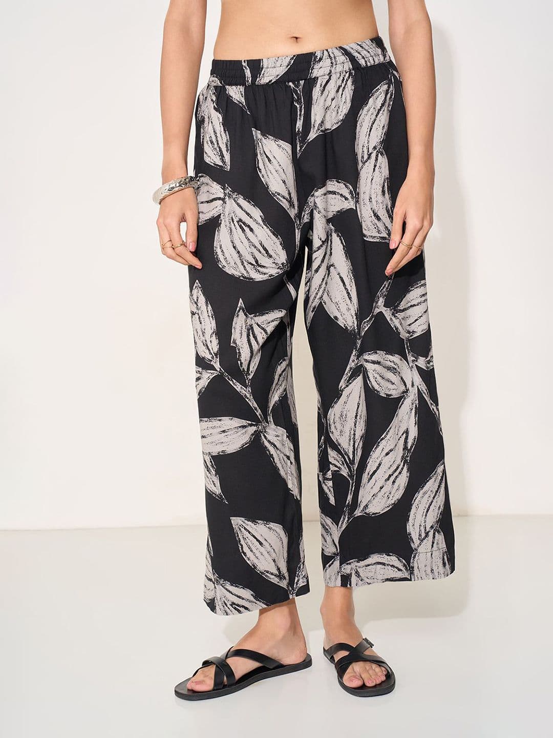 RANGMANCH BY PANTALOONS Women Floral Printed Straight Fit Palazzos - view 1