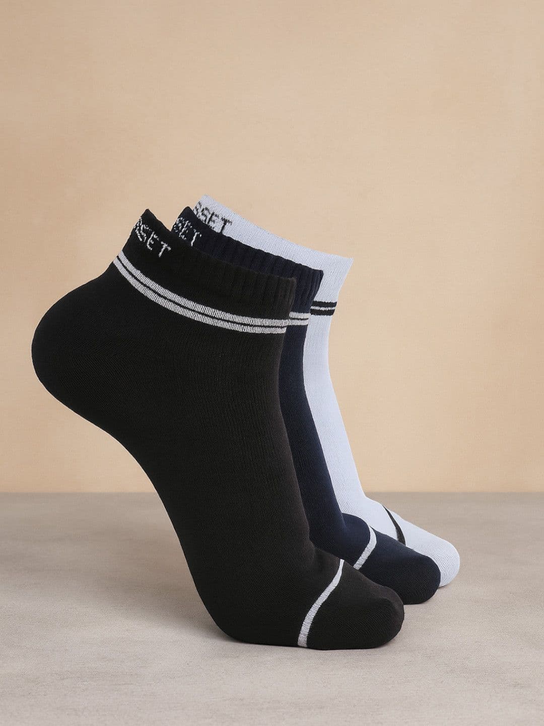 CRUSSET Men Pack Of 3 Assorted Ankle-Length Socks - view 1