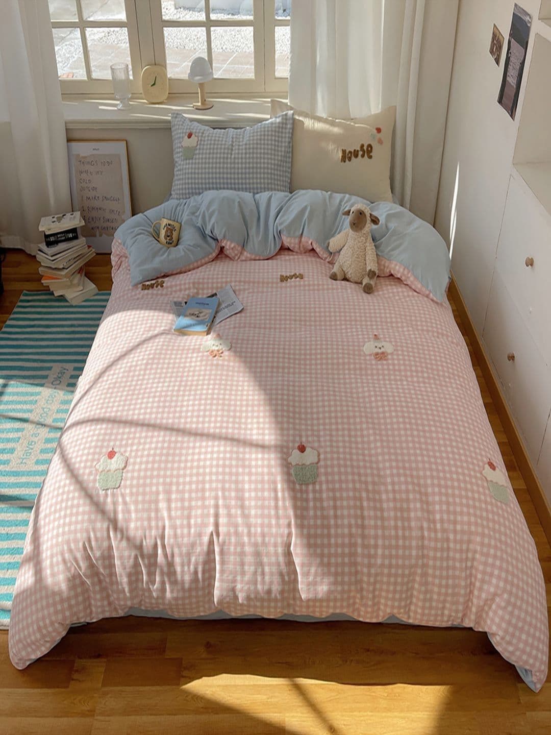 JC HOME Blue & Pink AC Room Single Bedding Set - view 1