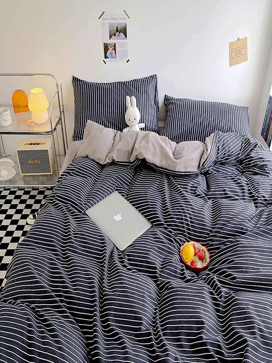 JC HOME Striped 4 Piece Double King Regular Bedding Set - view 1