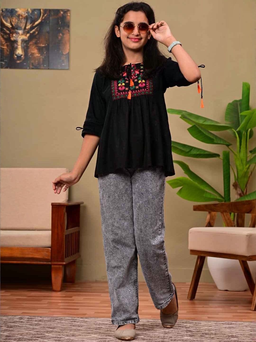 DMP FASHION Print Tie-Up Neck Cotton Handloom three-quarter Top - view 1