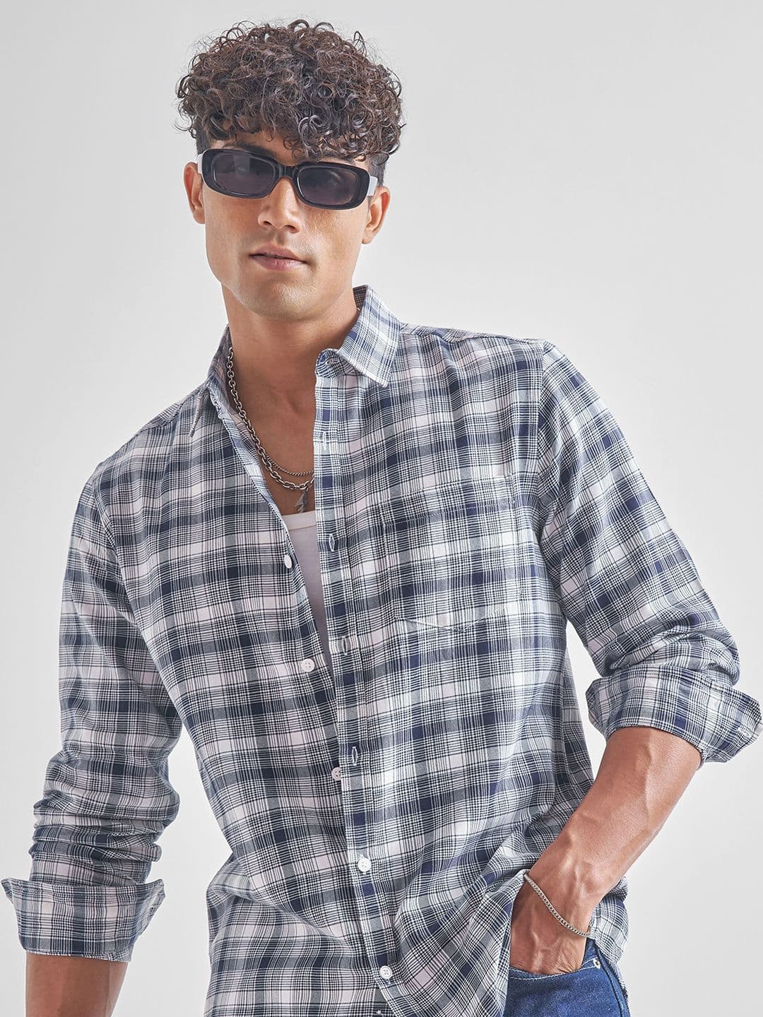 HIGHLANDER Men Checked Spread Collar Casual Shirt - view 1