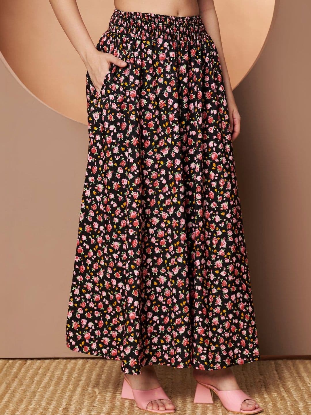LookShine Women Floral Printed Flared Palazzos - view 1