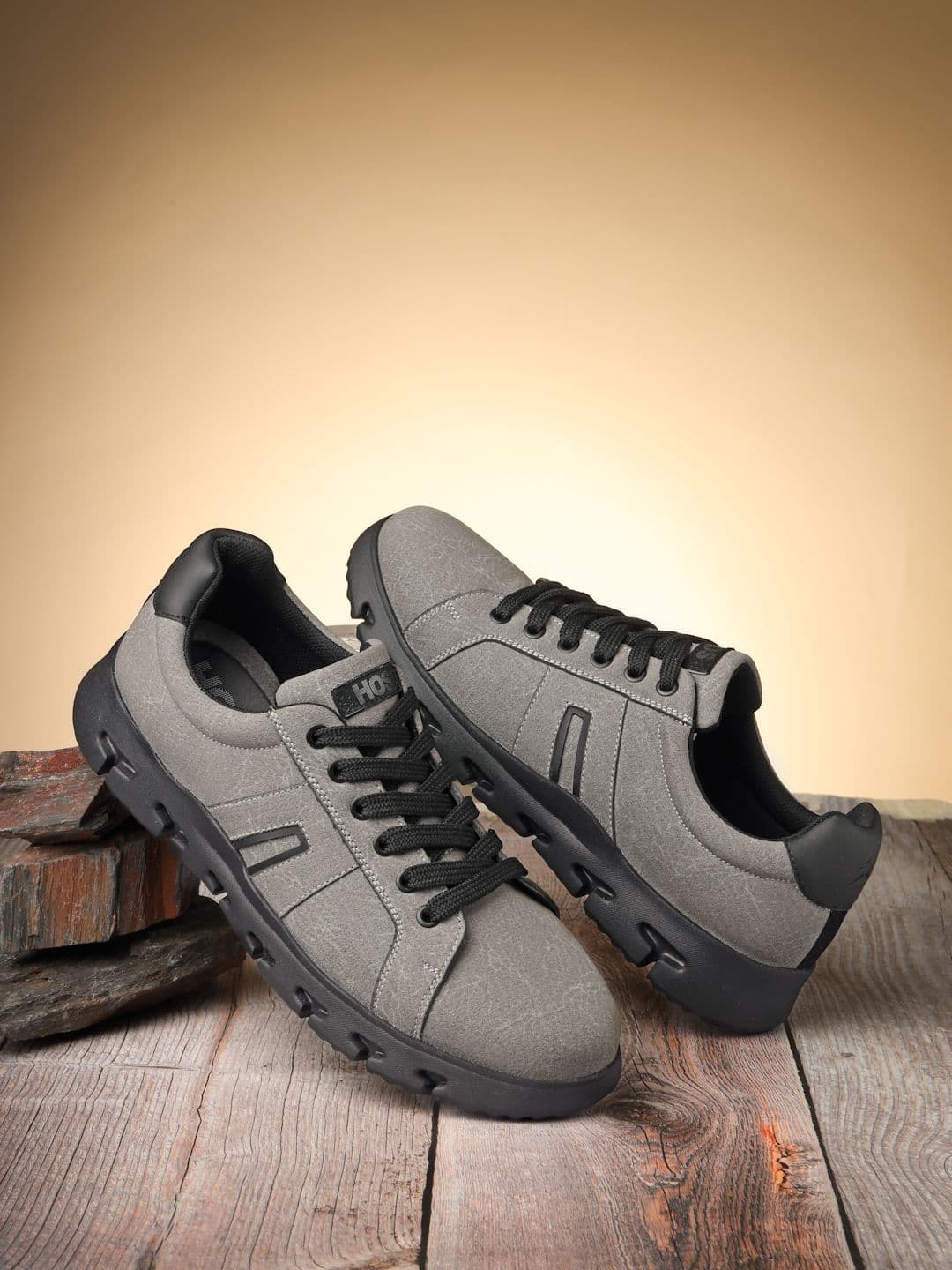 HOS Men KEVIN Solid PU Coated Leather Sneakers Lace-Up Casual Shoes - view 1