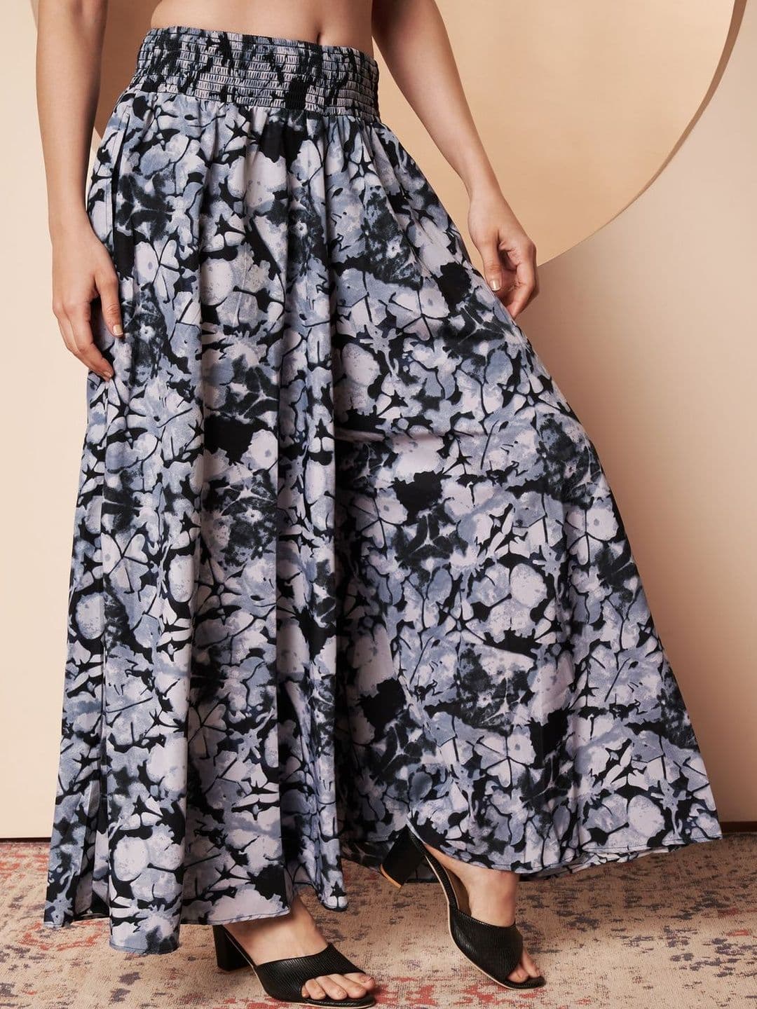 LookShine Women Printed Flared Palazzos - view 1