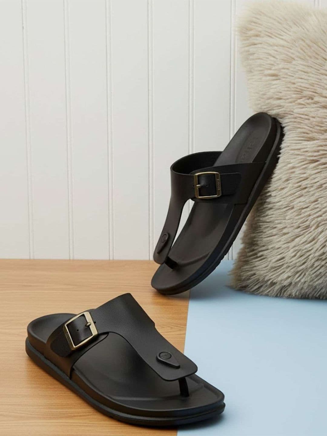 LEHAR Men Ethnic PU Comfort Sandals - view 1