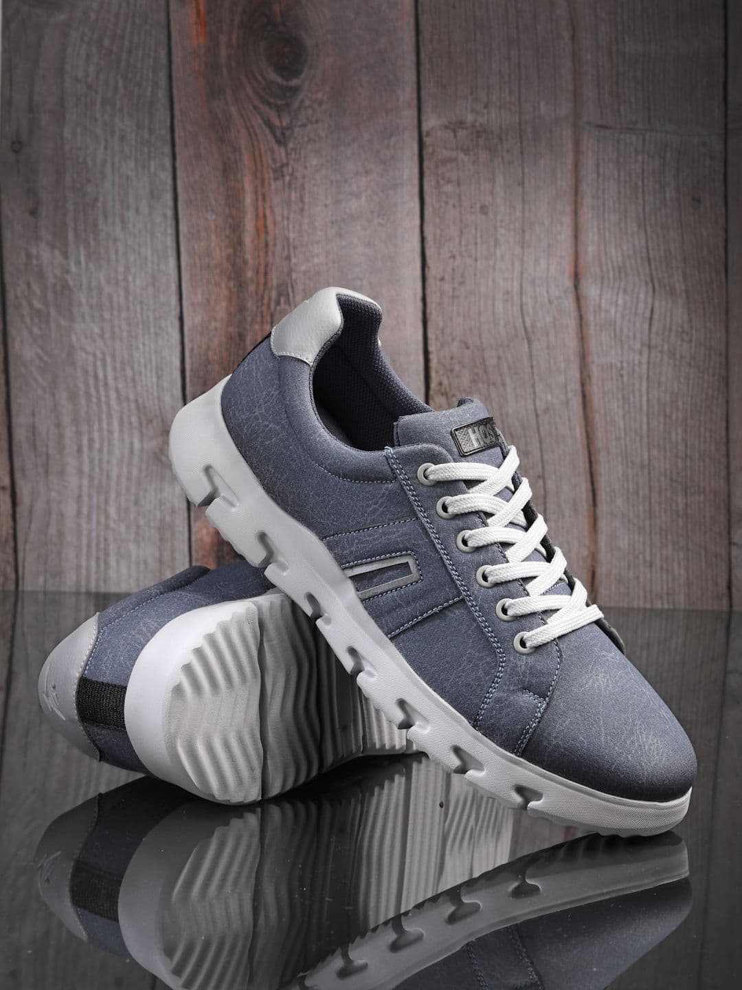 HOS Men KEVIN Solid PU Coated Leather Sneakers Lace-Up Casual Shoes - view 1