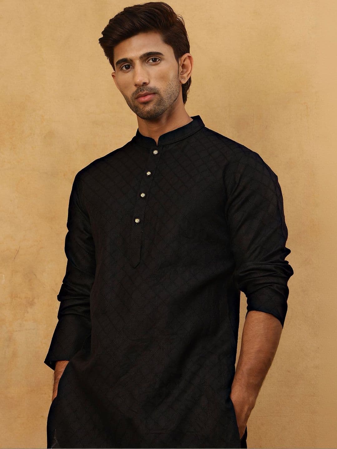 House of Pataudi Self Design Mandarin Collar Knee Length Straight Kurta - view 1