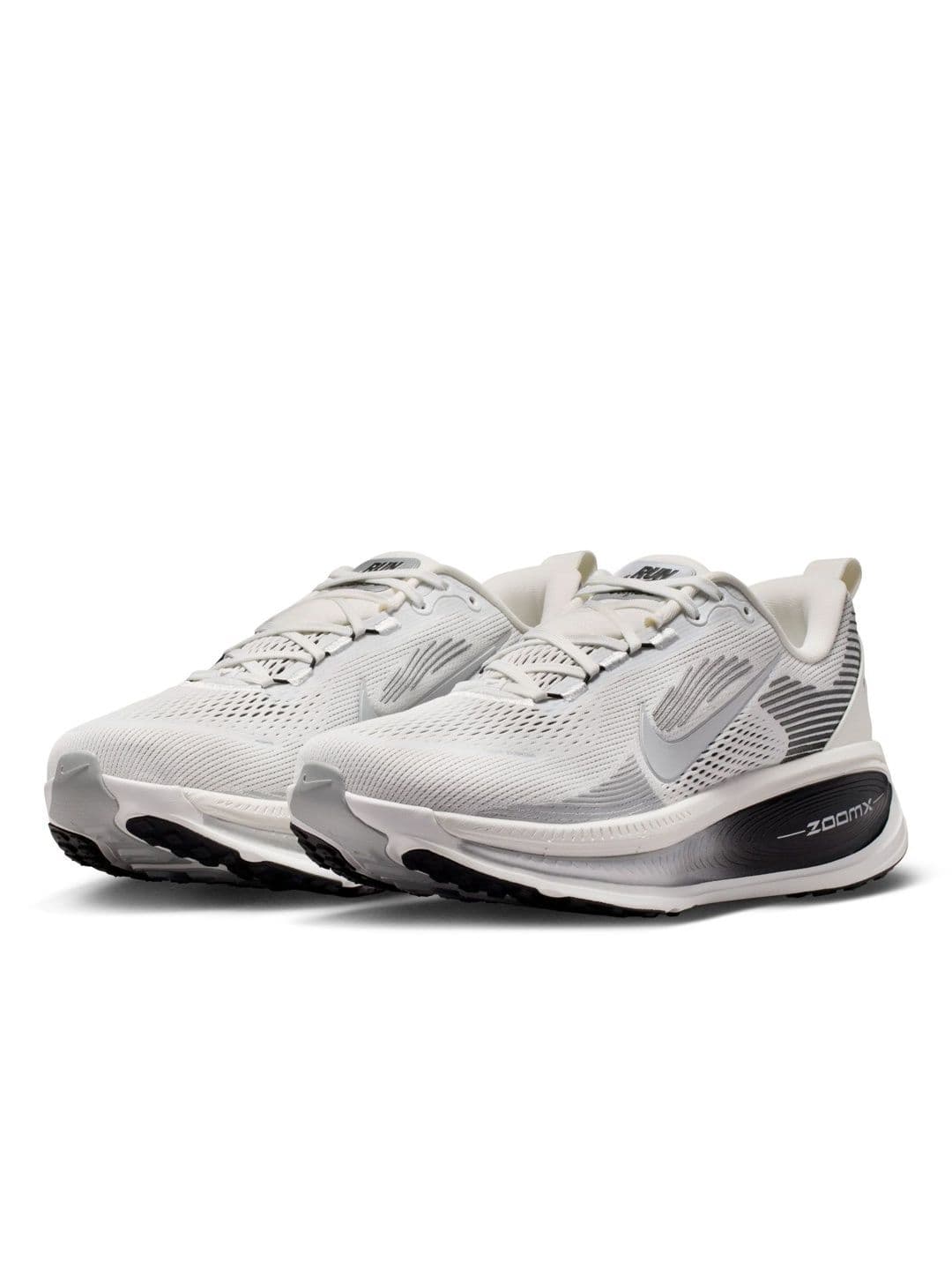 Nike Vomero 18 Men's Road Running Shoes - view 1