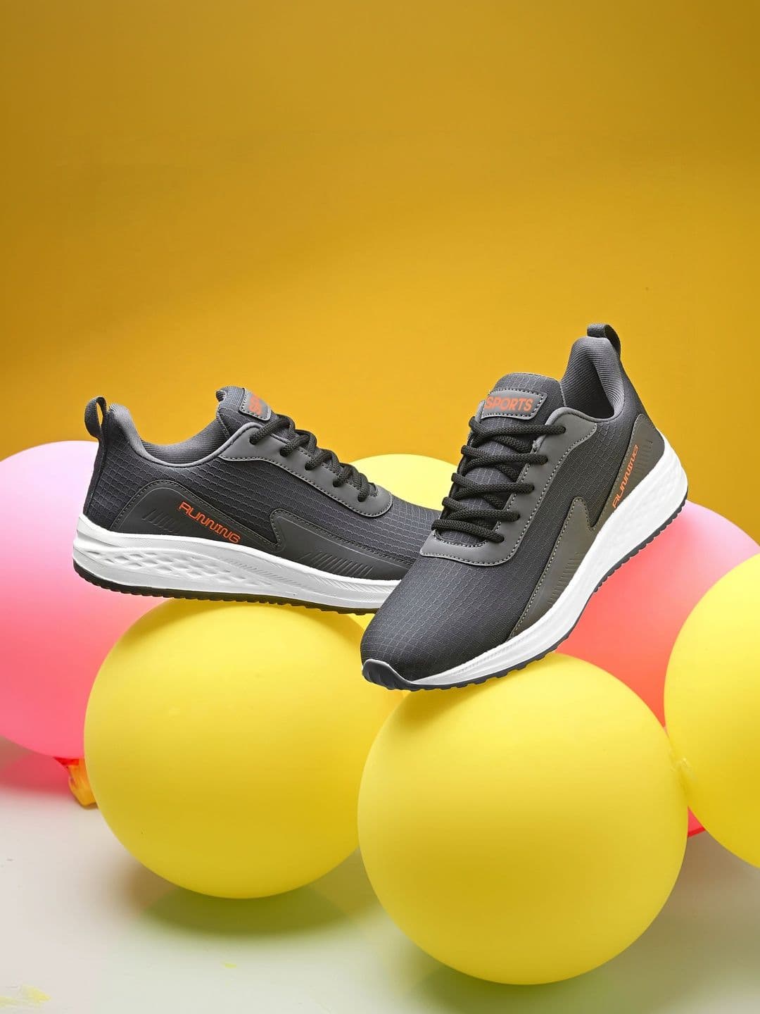 BIRDE Men Mesh Walking Non-Marking Shoes - view 1
