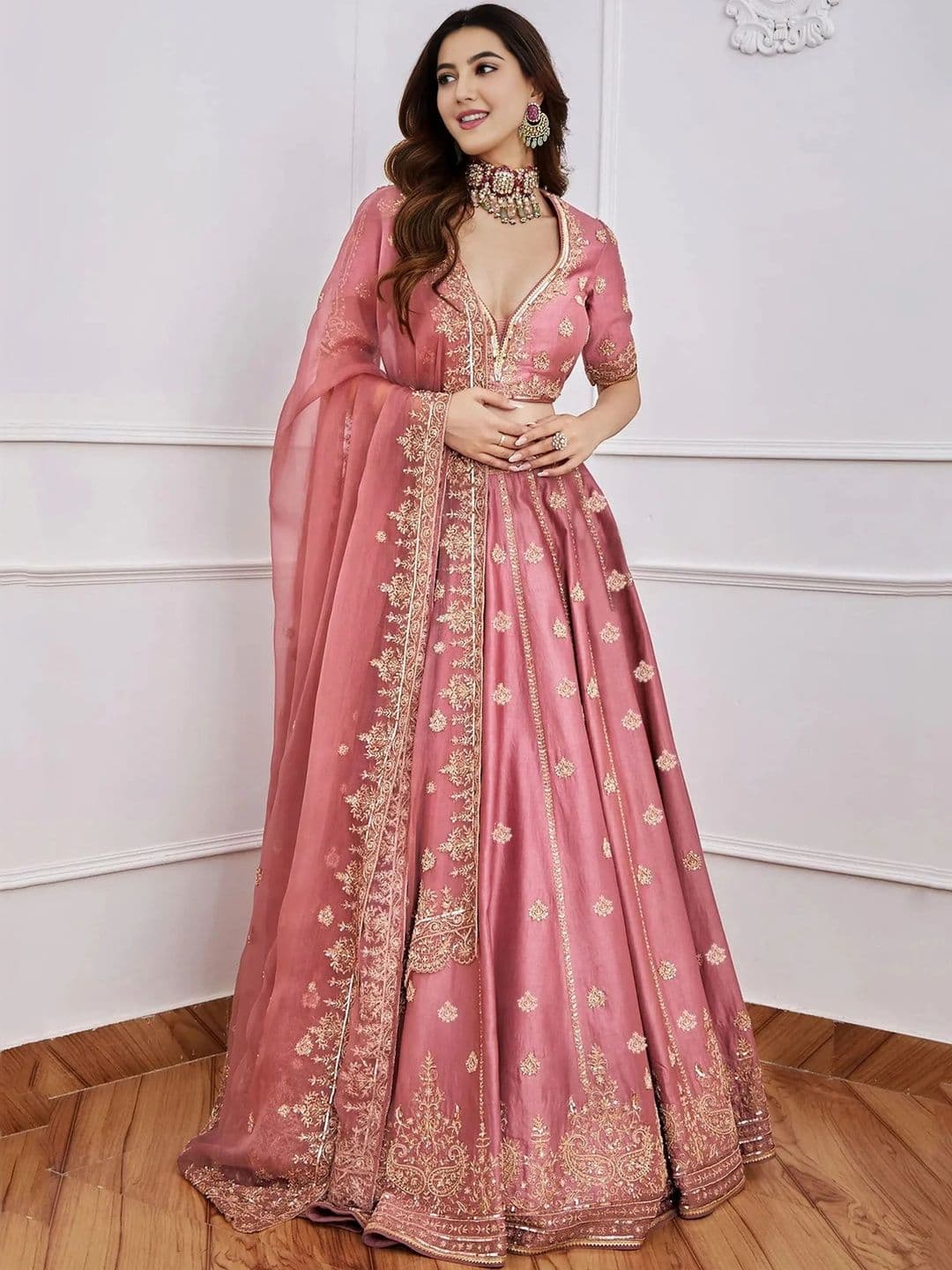 SUPPAR SLEAVE Embroidered Sequinned Semi-Stitched Lehenga & Blouse With Dupatta - view 1