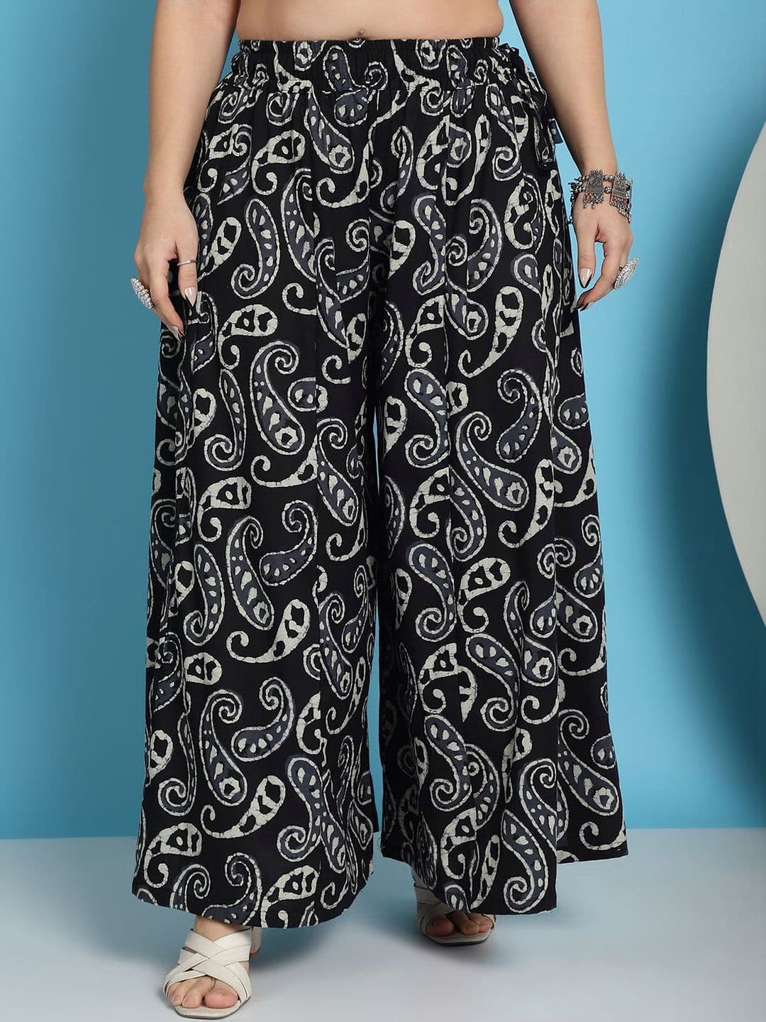 VEE POP Women Printed Flared Knitted Ethnic Palazzos - view 1