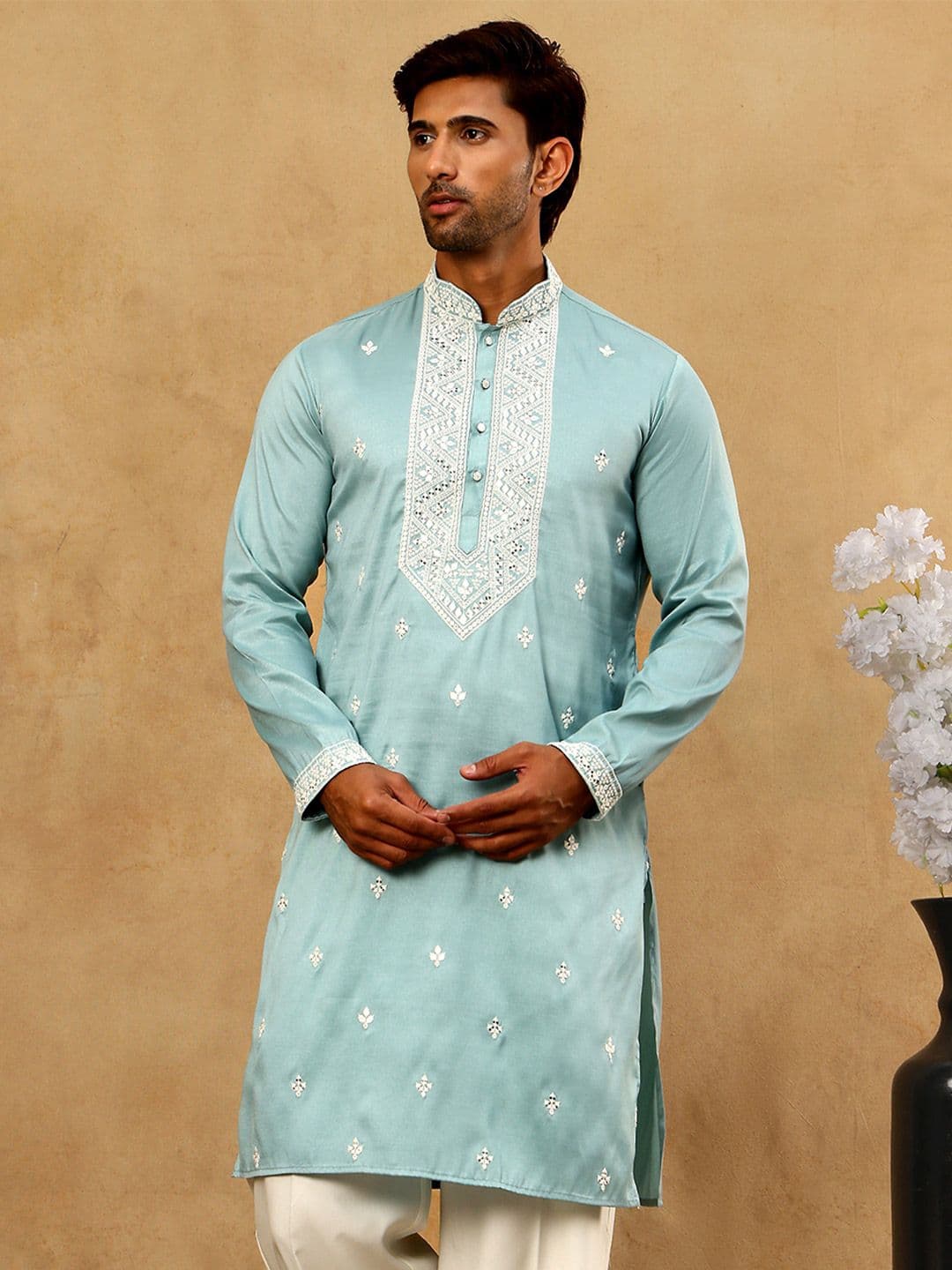 Jompers Men Geometric Embroidered Chikankari Kurta - view 1