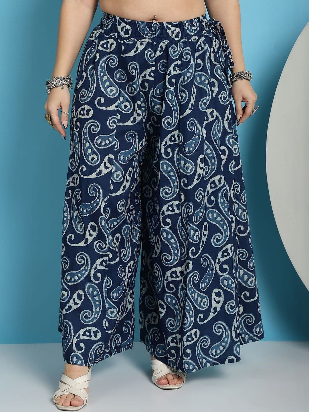 VEE POP Women Printed Flared Knitted Ethnic Palazzos - view 1