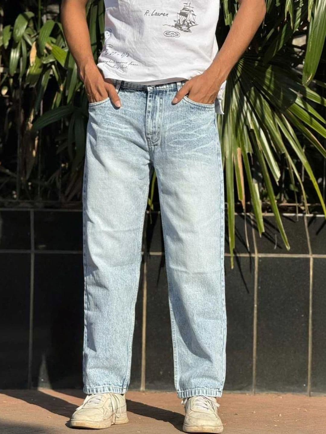 me Queen Men Straight Fit Mid-Rise Light Fade Jeans - view 1