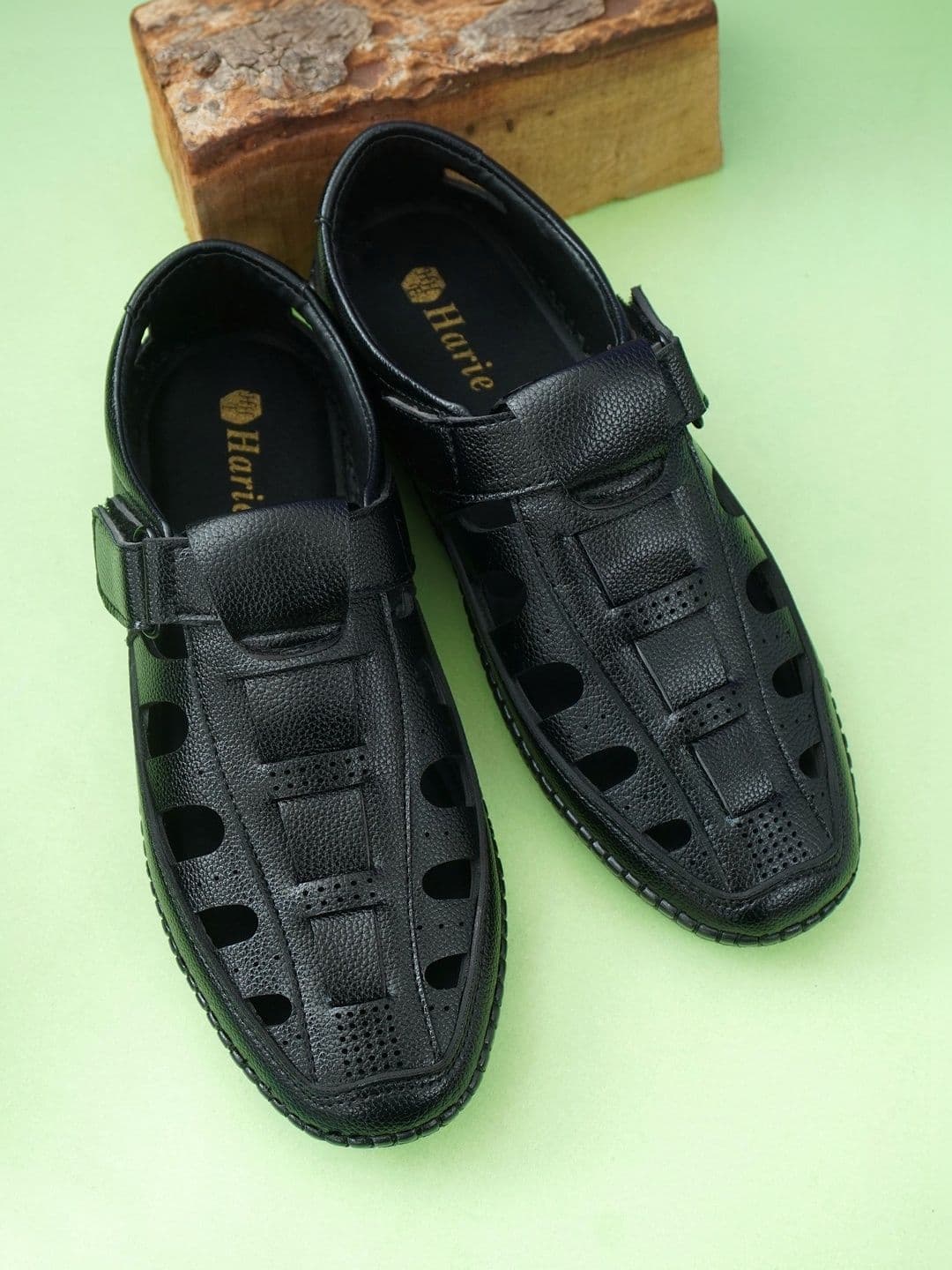 Harie Men Textured Lightweight Sandals - view 1