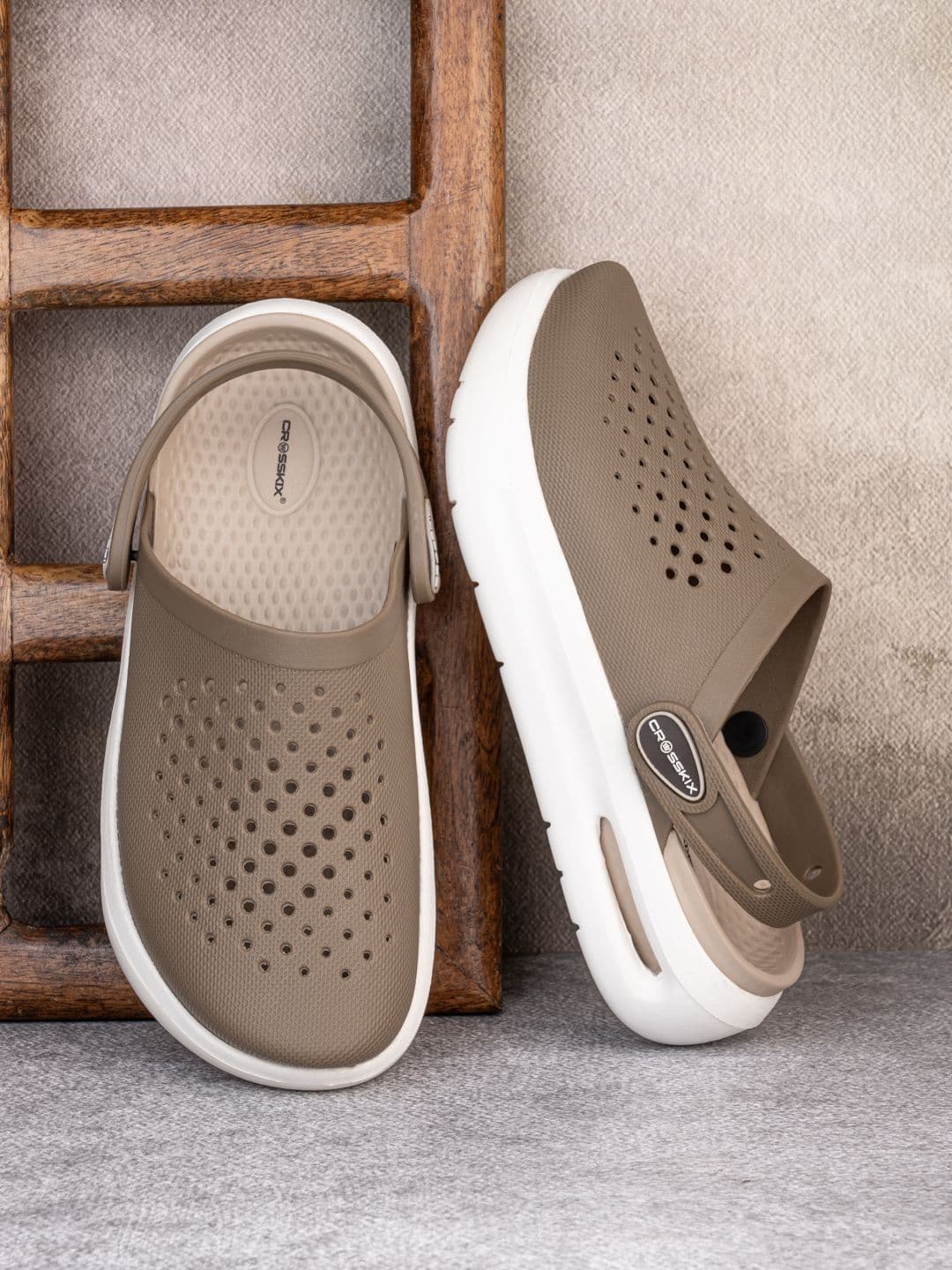 CROSSKIX Men Clogs Sandals - view 1