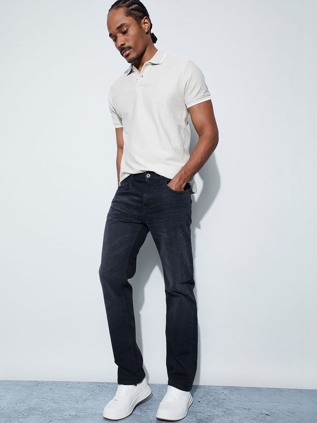 Bossini Men Straight Fit Mid-Rise Light Fade Jeans - view 1