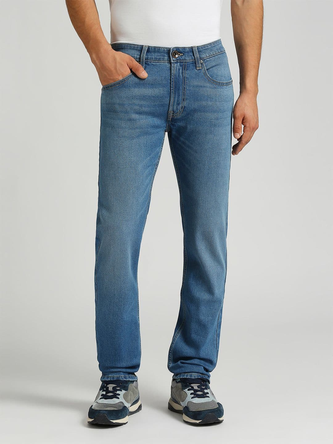Pepe Jeans Men Slim Fit Clean Look Light Fade Stretchable Jeans - view 1