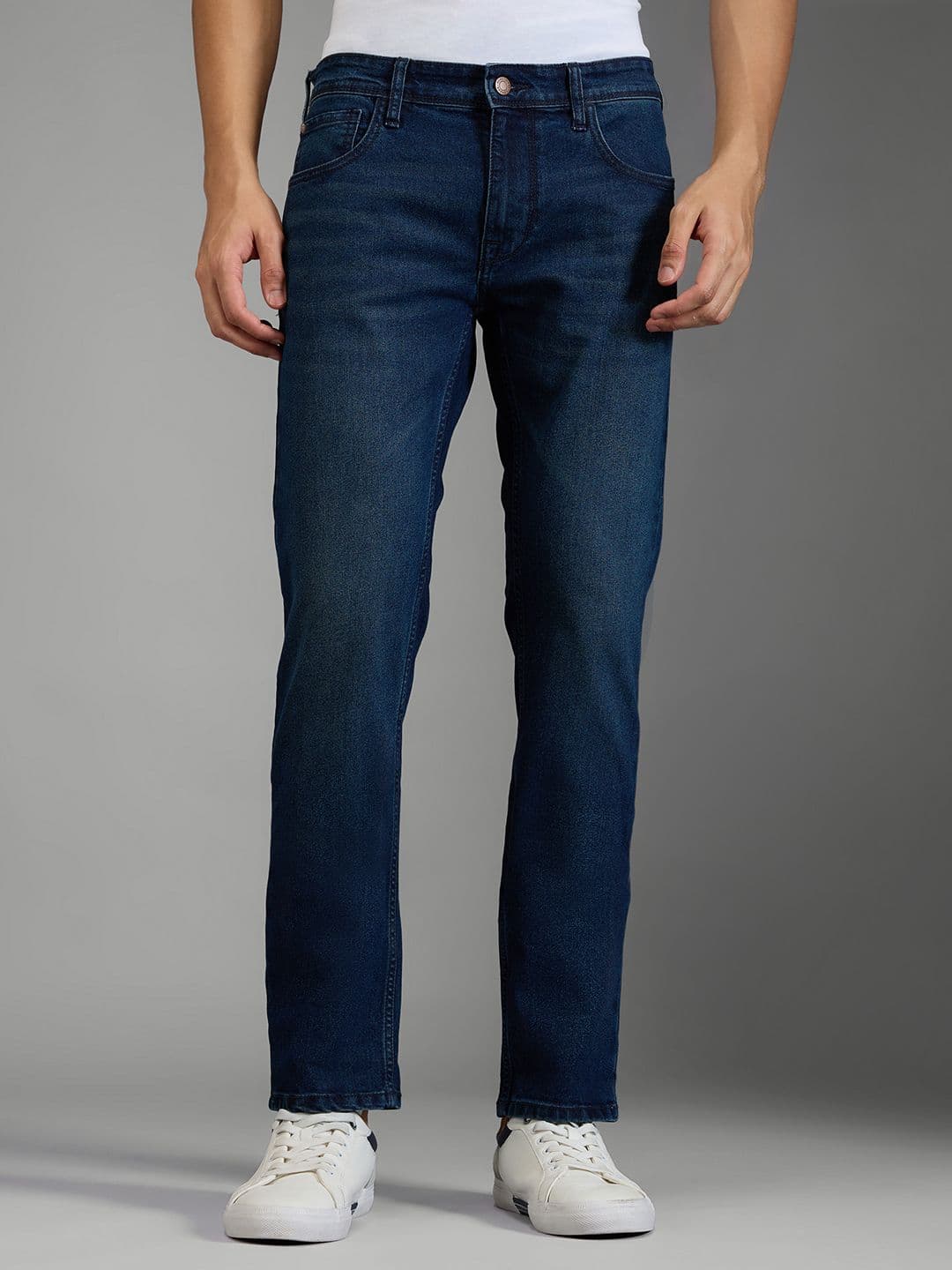 Pepe Jeans Men Vapour Slim Fit Mid-Rise Light Fade Stretchable Jeans - view 1