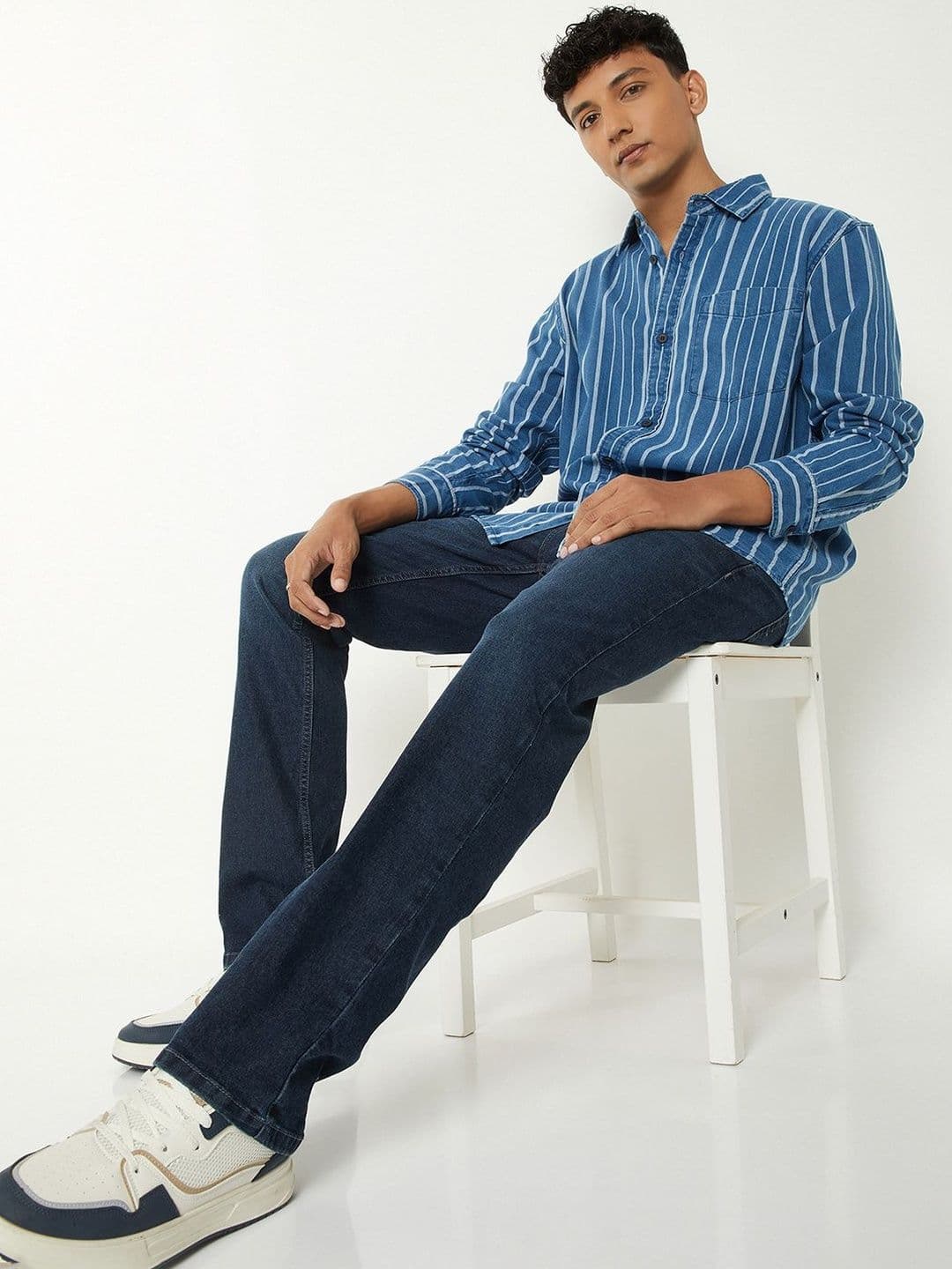 max Men Regular Fit Mid-Rise Stretchable Jeans - view 1