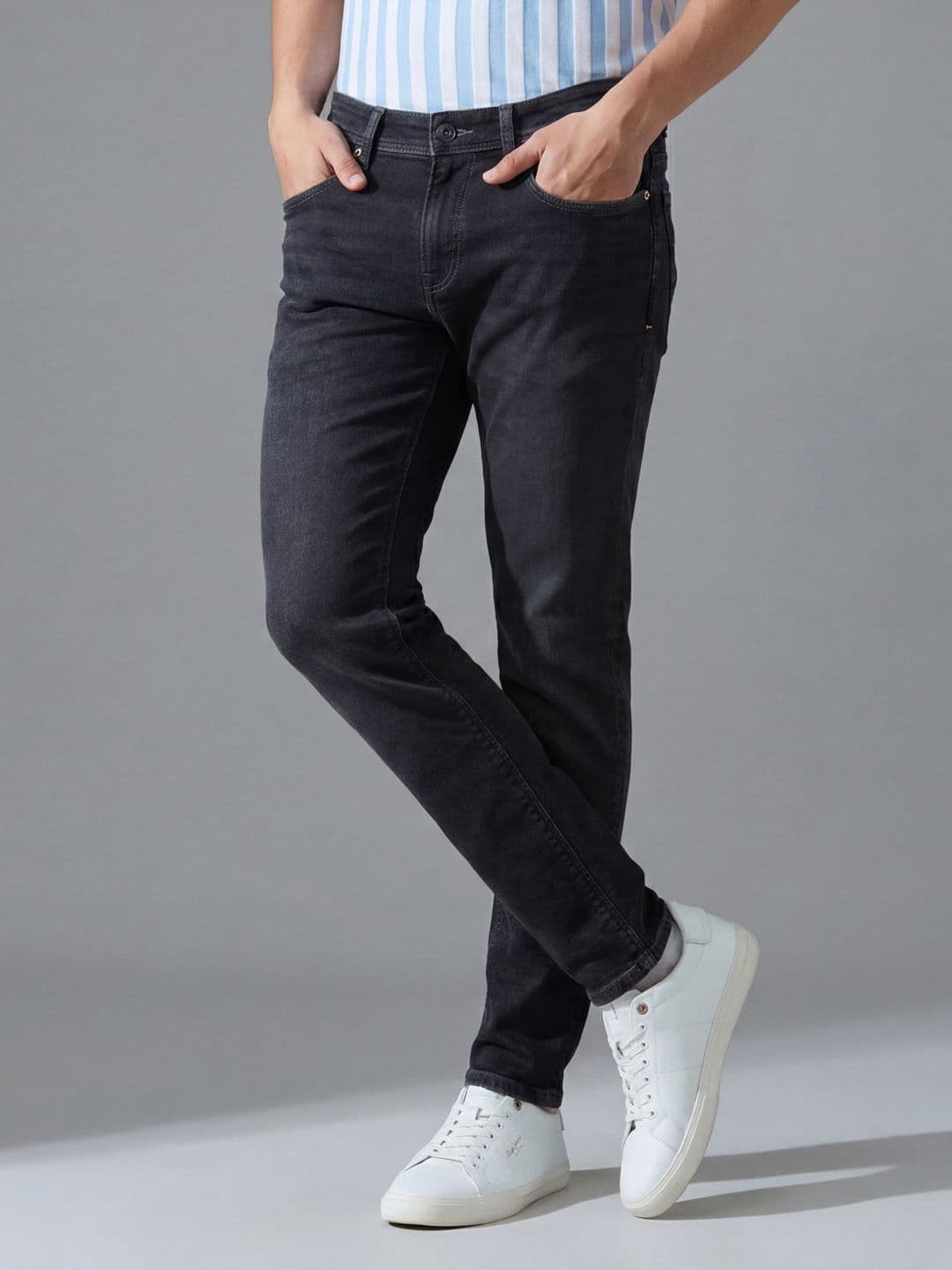 Pepe Jeans Men Skinny Fit Clean Look Light Fade Stretchable Cotton Jeans - view 1