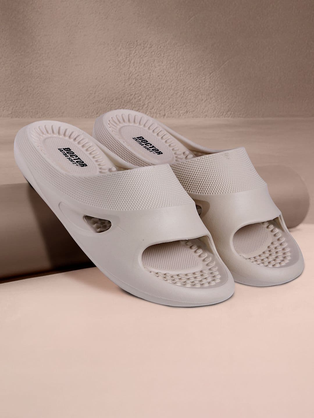 DOCTOR EXTRA SOFT Men's Ortho Acupressure Slides - view 1