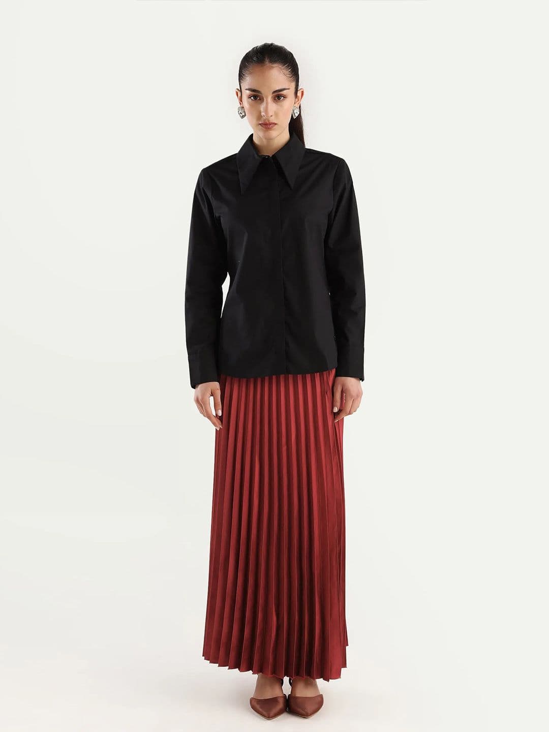 RAREISM Women Maroon Plain Regular Fit Skirt - view 1
