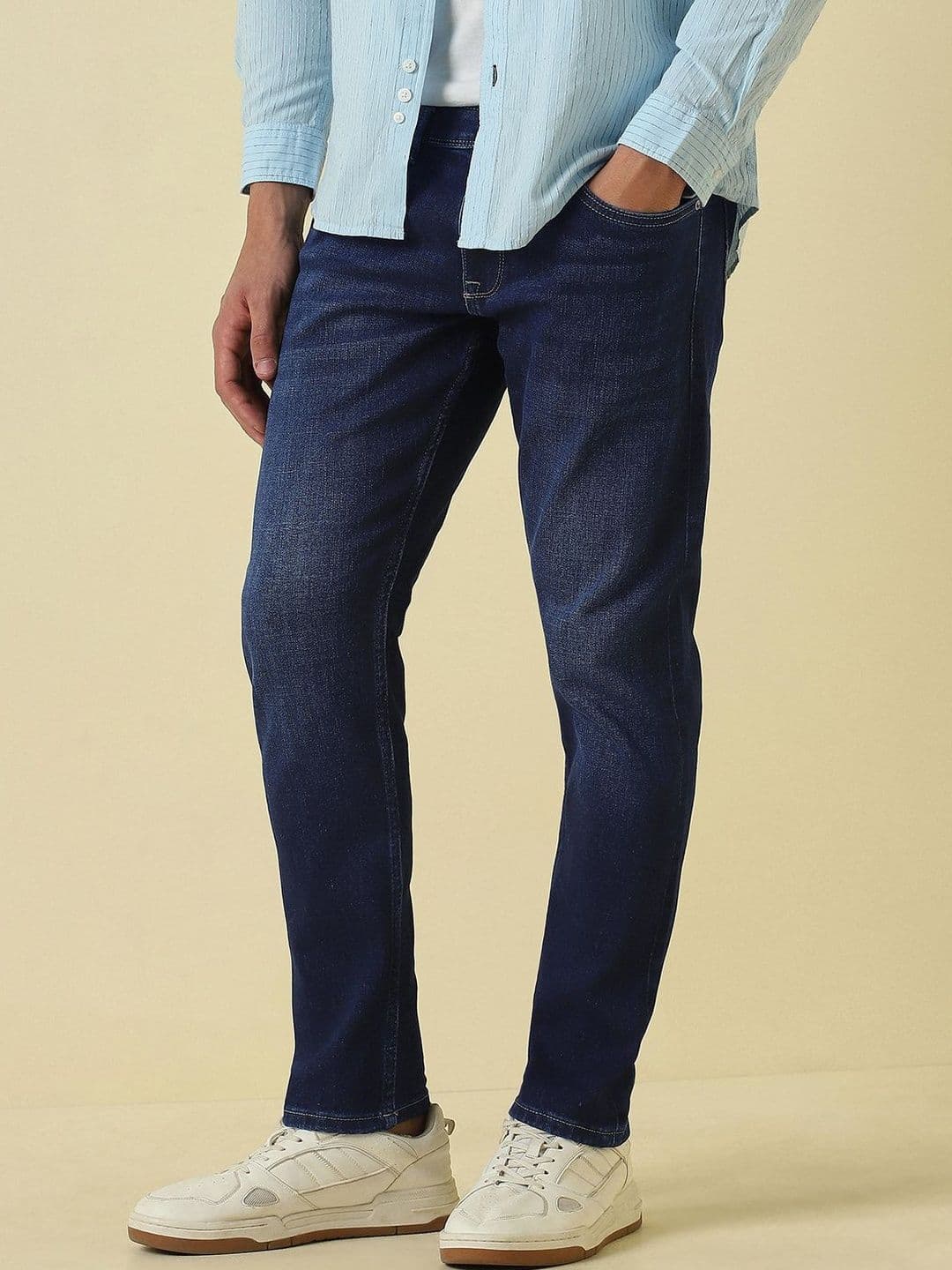 Allen Solly Men Slim Fit Mid-Rise Light Fade Jeans - view 1