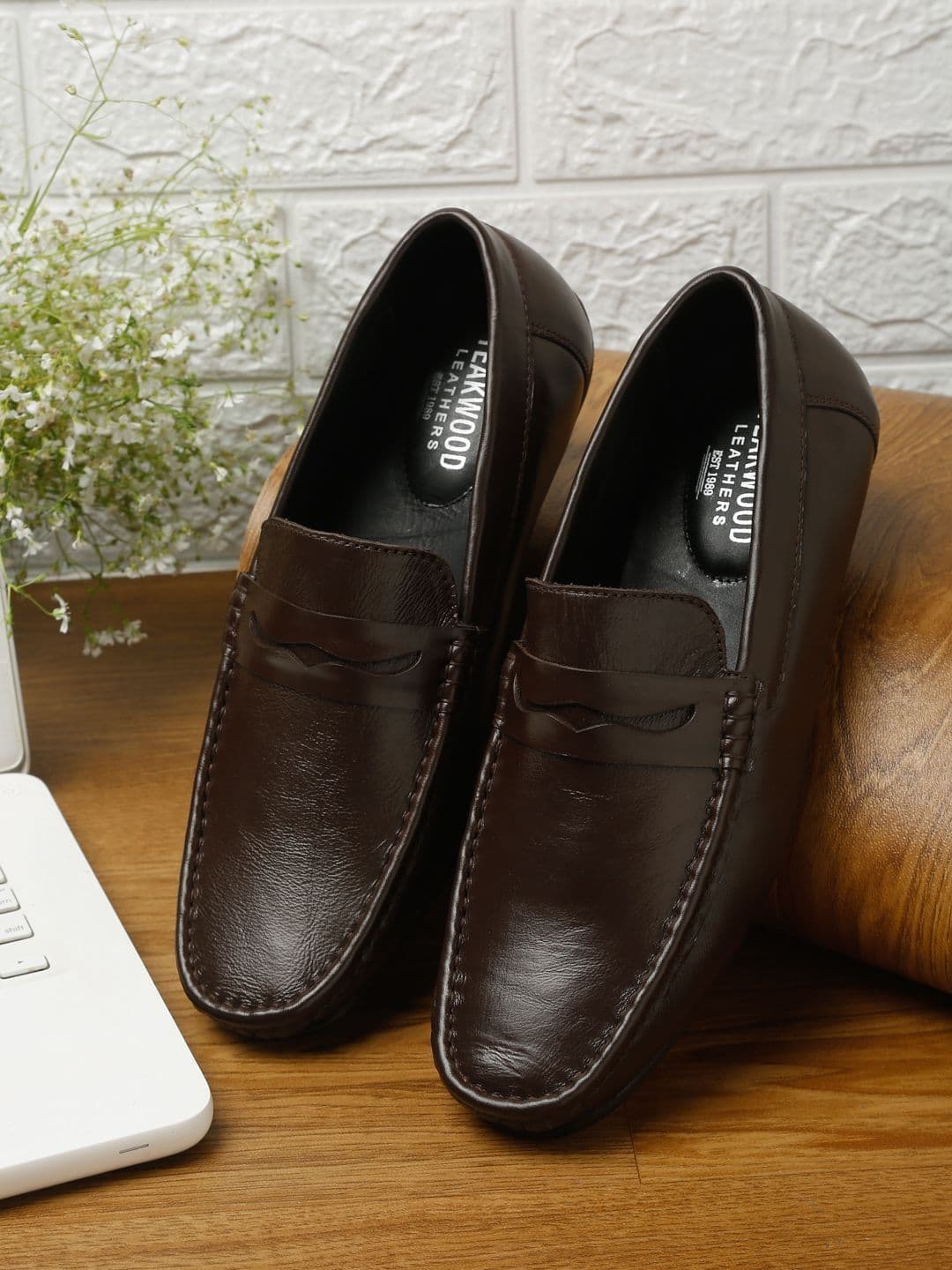 Teakwood Leathers Men Leather Round Toe Formal Loafers - view 1
