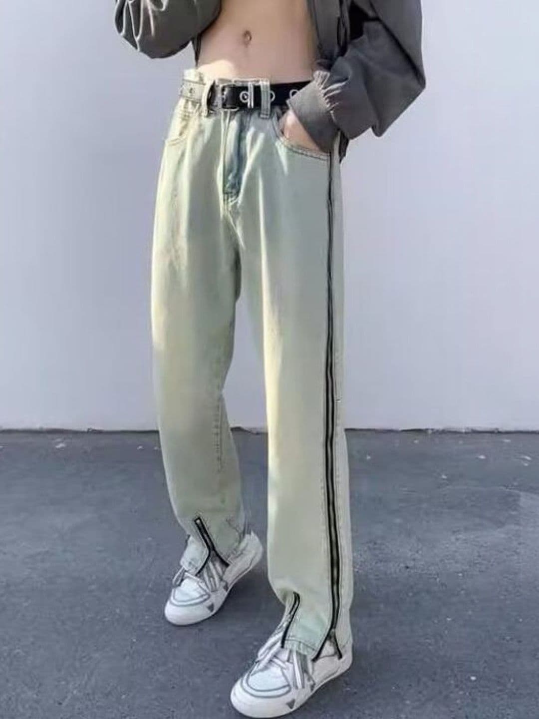 StyleCast Men Baggy Light Mid-Rise Jeans - view 1