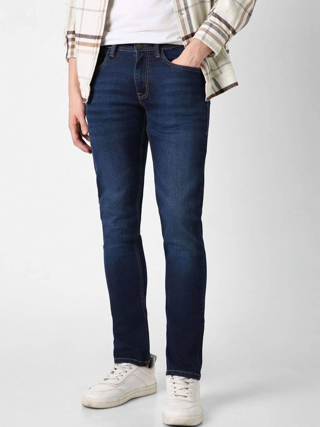 Peter England Casuals Men Slim Fit Mid-Rise Light Fade Jeans - view 1