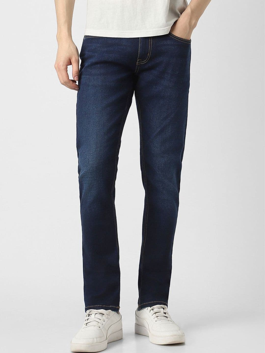Peter England Casuals Men Slim Fit Mid-Rise Light Fade Jeans - view 1