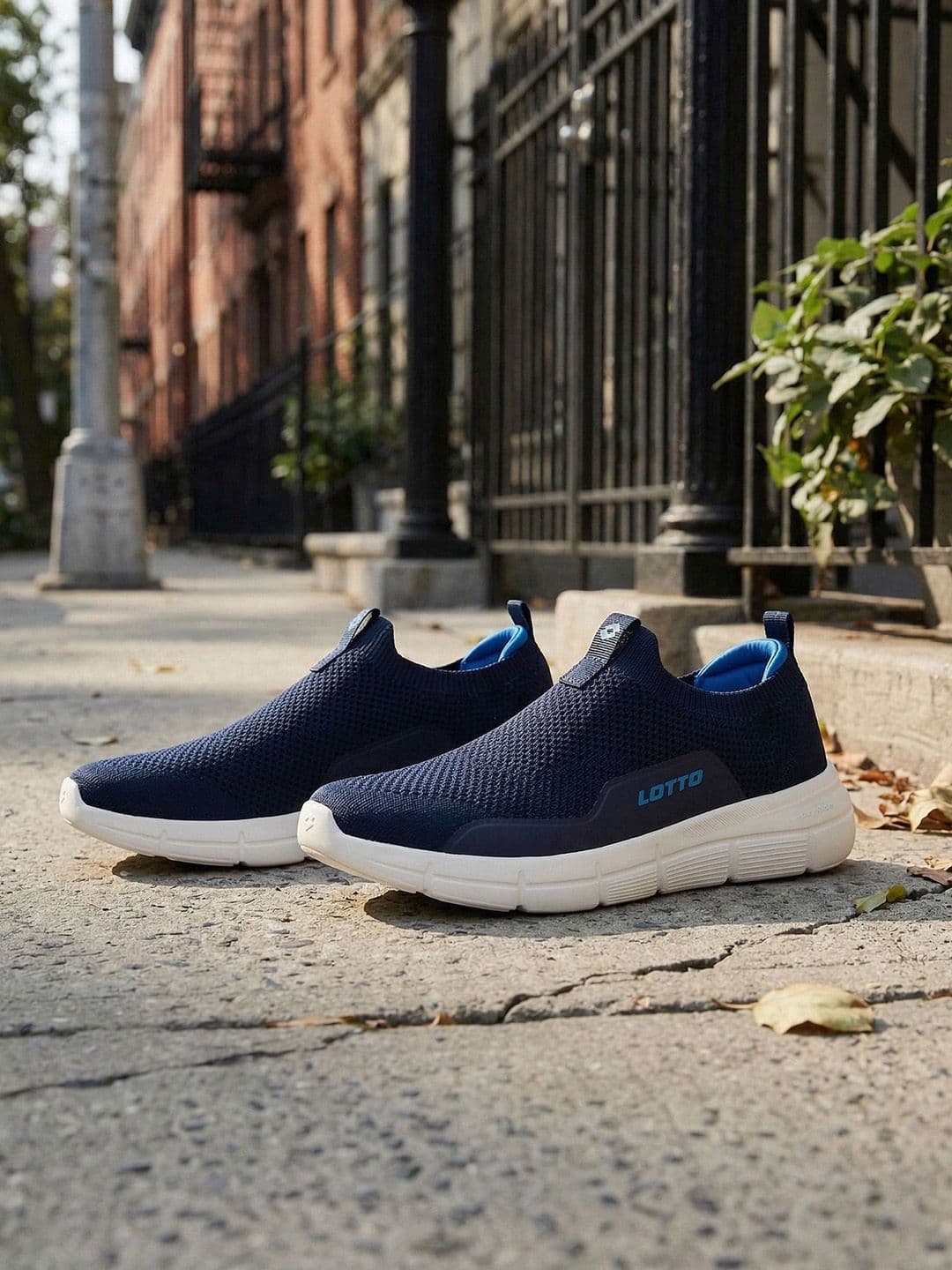 Lotto Men Textile Running Shoes - view 1