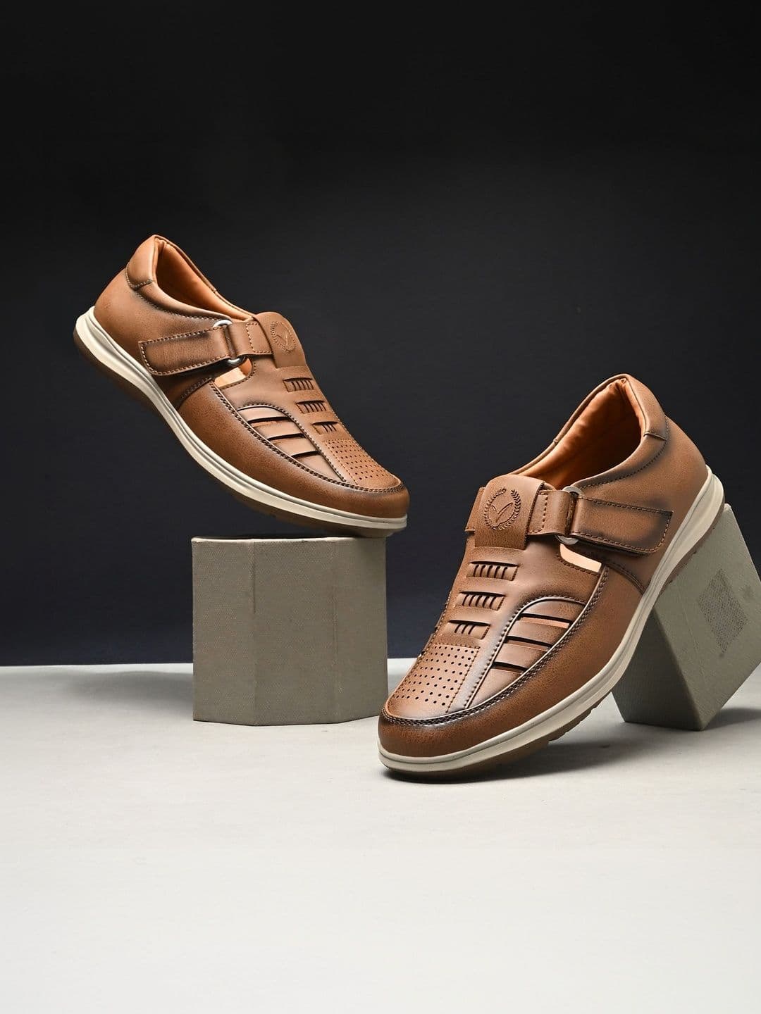 Vellinto Men Fisherman Sandals - view 1
