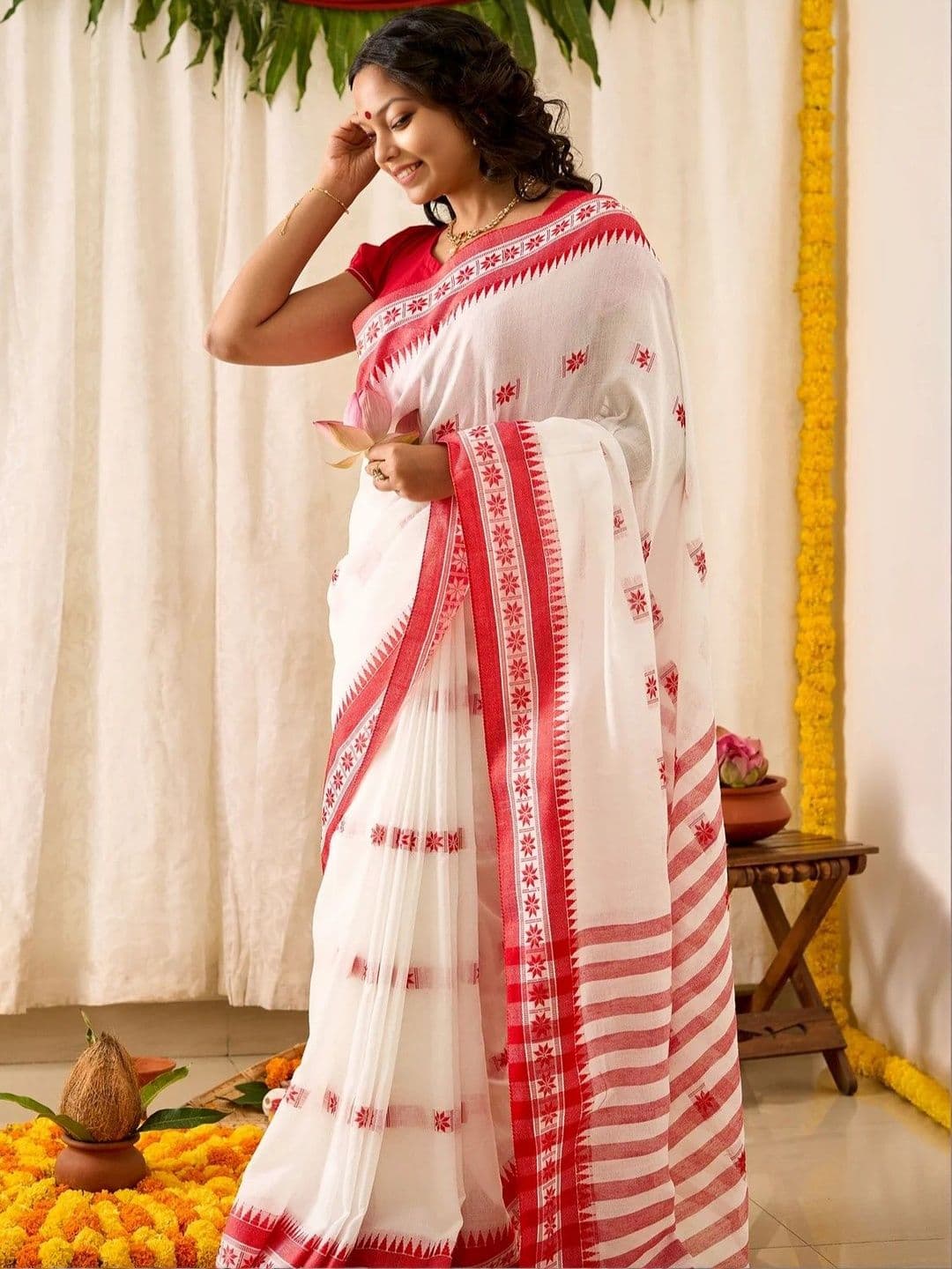Taavi Pure Cotton Saree With Unstiched Blouse - view 1