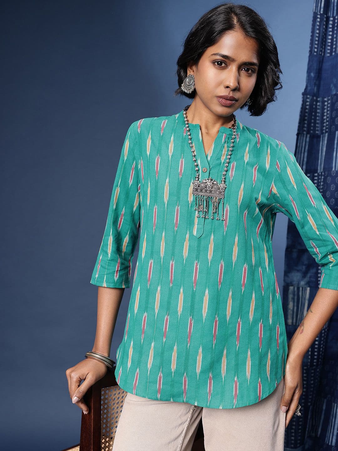Taavi Ikat Geometric Printed Kurti - view 1