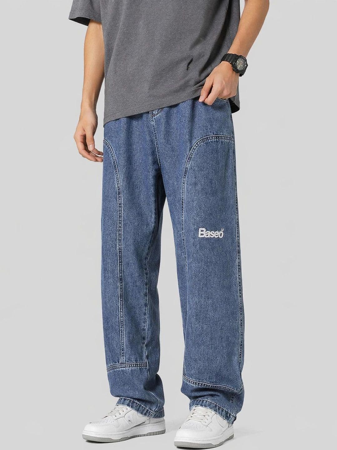 Suo Men Relaxed Fit Mid-Rise Light Fade Jeans - view 1
