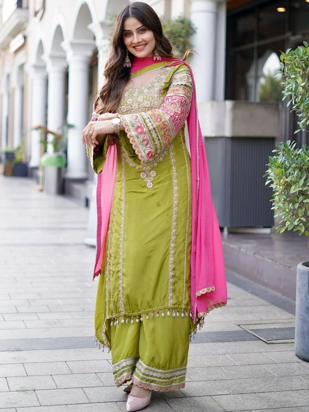 ELIINDRA Women Ethnic Motifs Embroidered Regular Thread Work Silk Georgette Kurta with Patiala & With Dupatta - view 1
