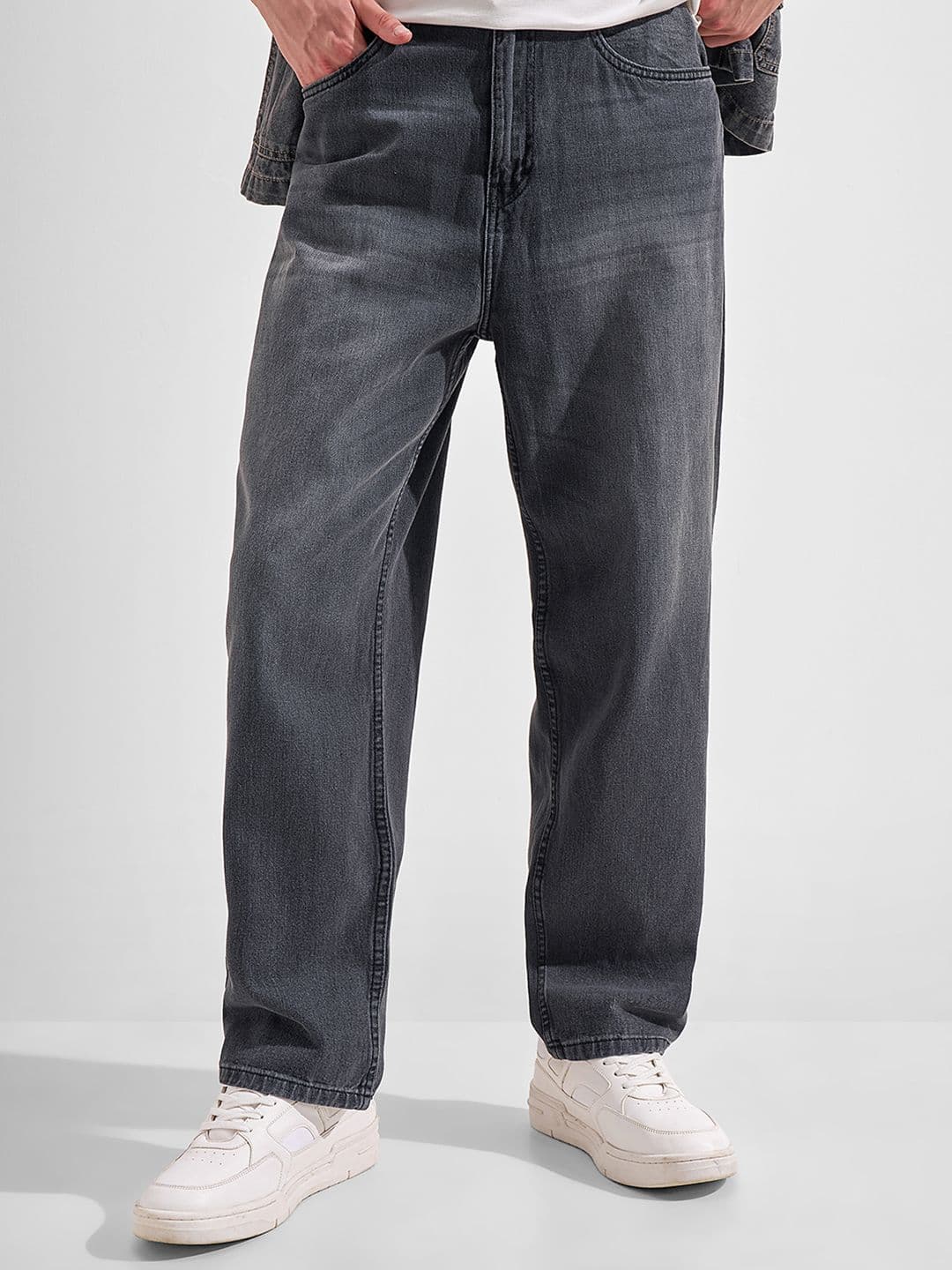 HIGHLANDER Men Straight Fit Mid-Rise Light Fade Stretchable Jeans