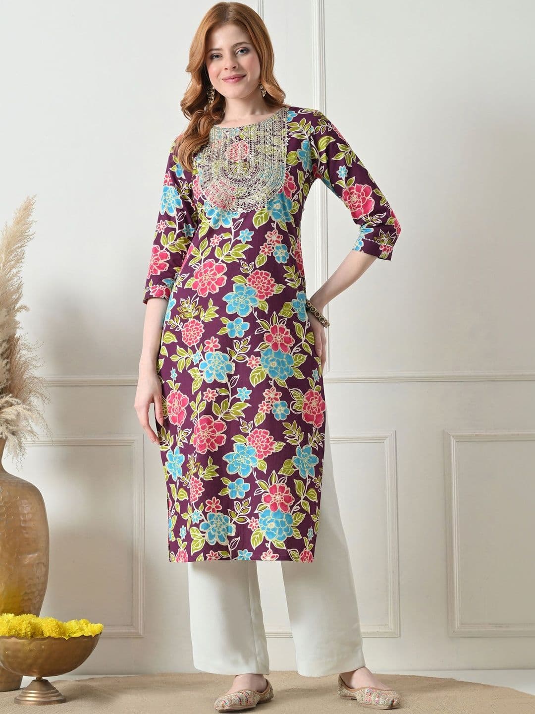 DEEPYOG APPAREL Women Floral Printed Thread Work Floral Kurta - view 1