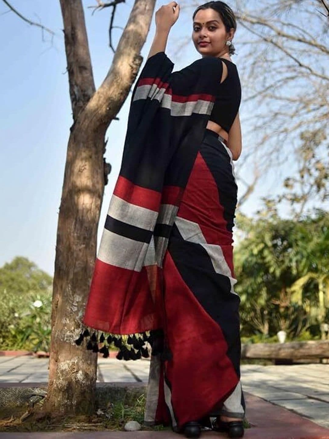 Brynbrit Striped Pure Cotton Handloom Khadi Saree - view 1