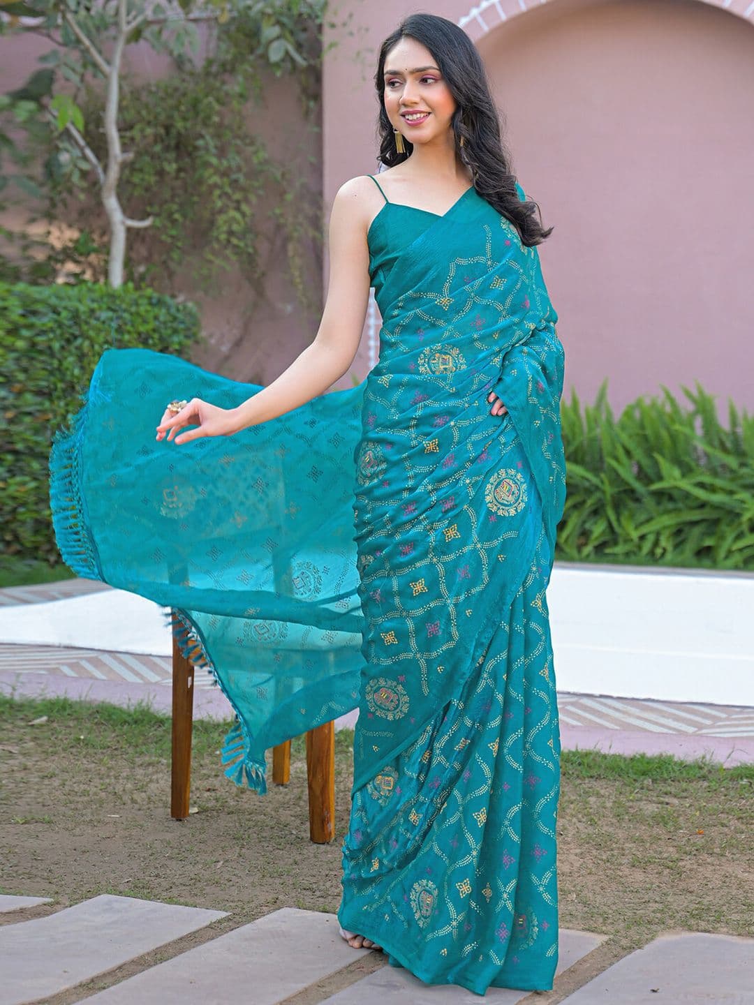 Satrani Ethnic Motifs Pure Chiffon Saree With Tassels Blouse Piece - view 1
